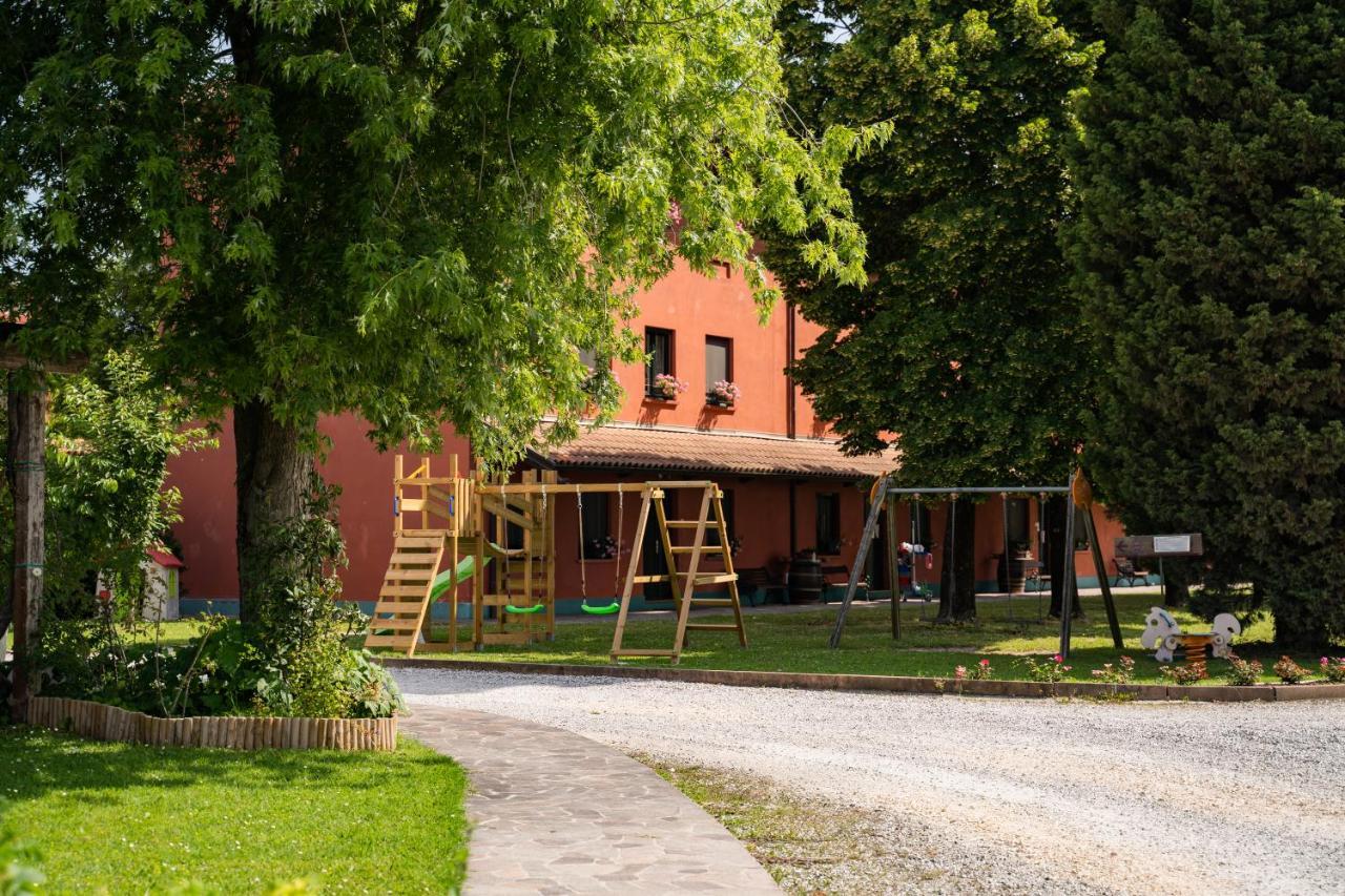 Agriturismo Isola Augusta Villa Palazzolo dello Stella Exterior photo